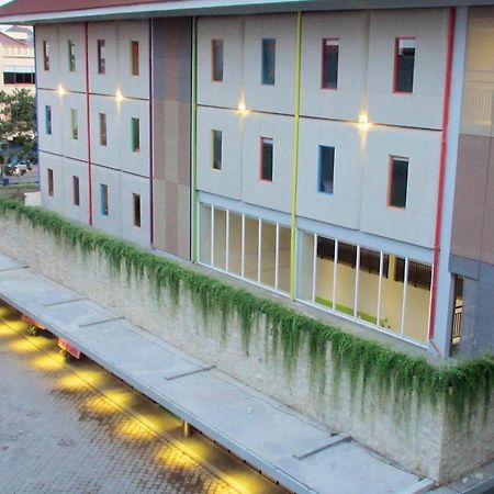Urban Styles Hitz Kuta Hotel Kuta Lombok Eksteriør billede
